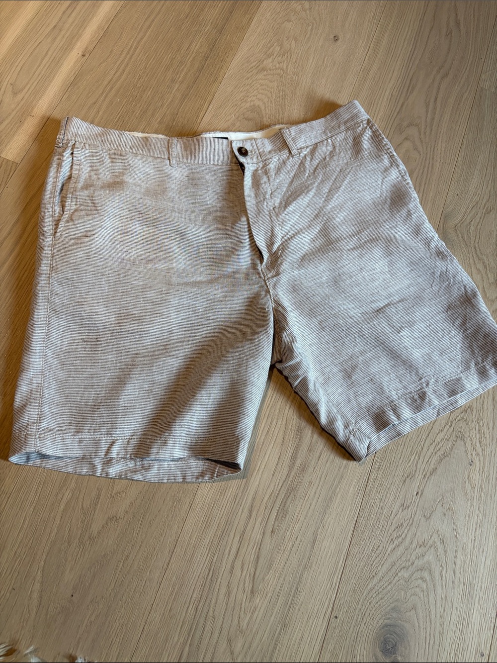 J Crew men’s flat front linen shorts size 38 inseam 9”